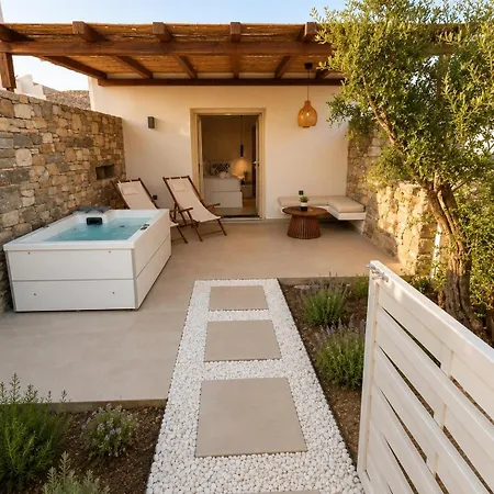 Anastasia's Luxury With Jacuzzi بيت للعطل Angairiá